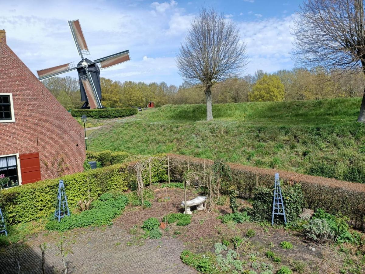 Bij De Friesche Poort Bed & Breakfast Bourtange Bagian luar foto