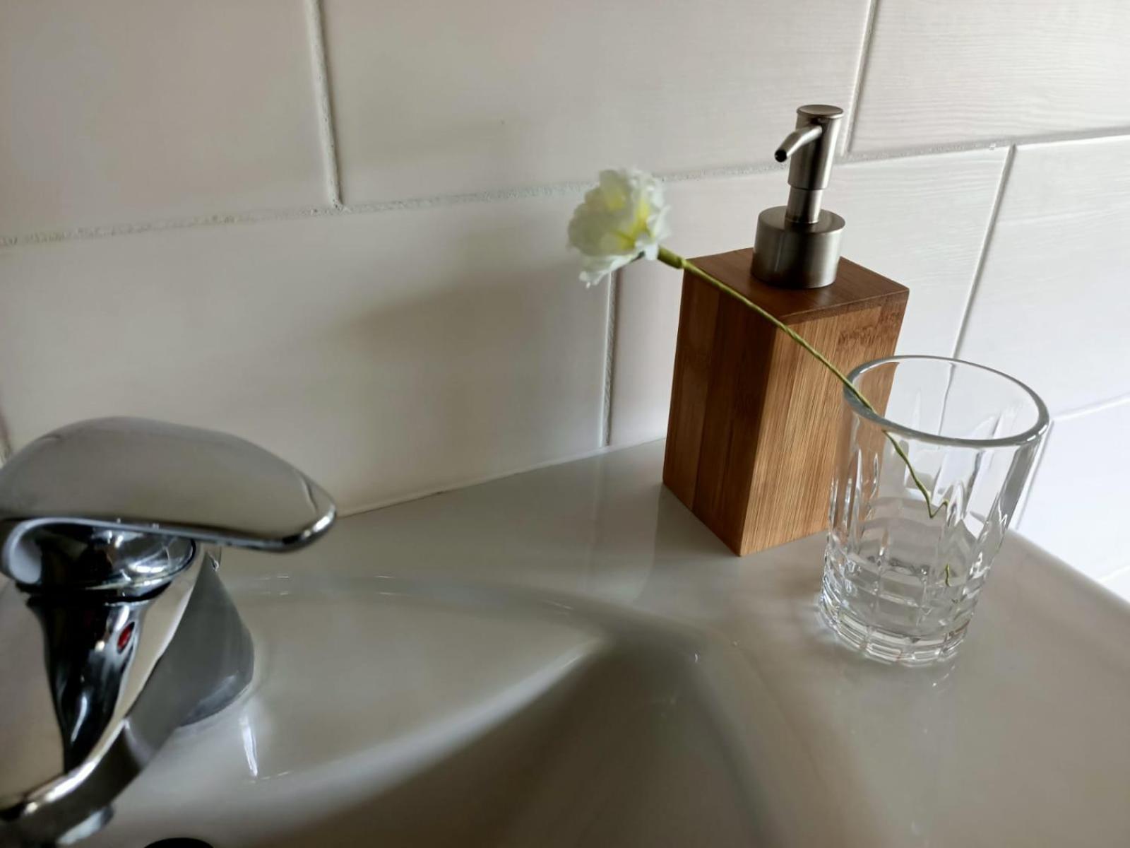 Bij De Friesche Poort Bed & Breakfast Bourtange Ruang foto